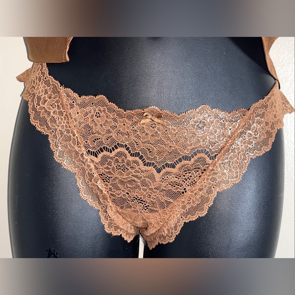 VICTORIA'S SECRET Size Medium Lace Plunge Open-Back Slip & Size Small Panty Set - Picture 5 of 6
